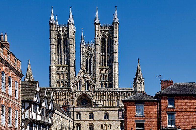 Lincoln — local landmark view